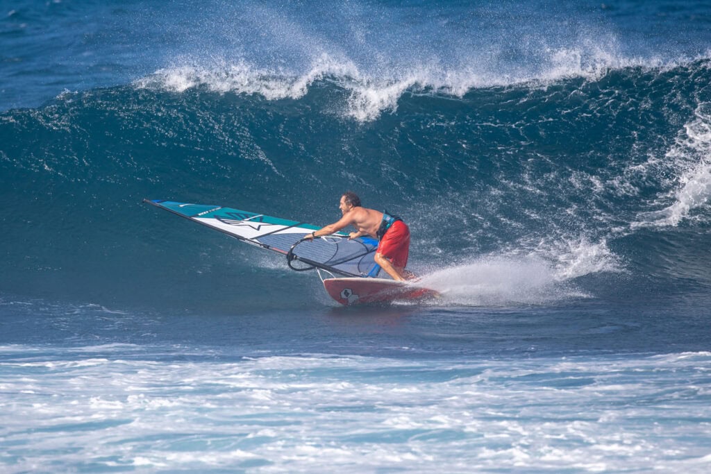 Ezzy Wave 2026